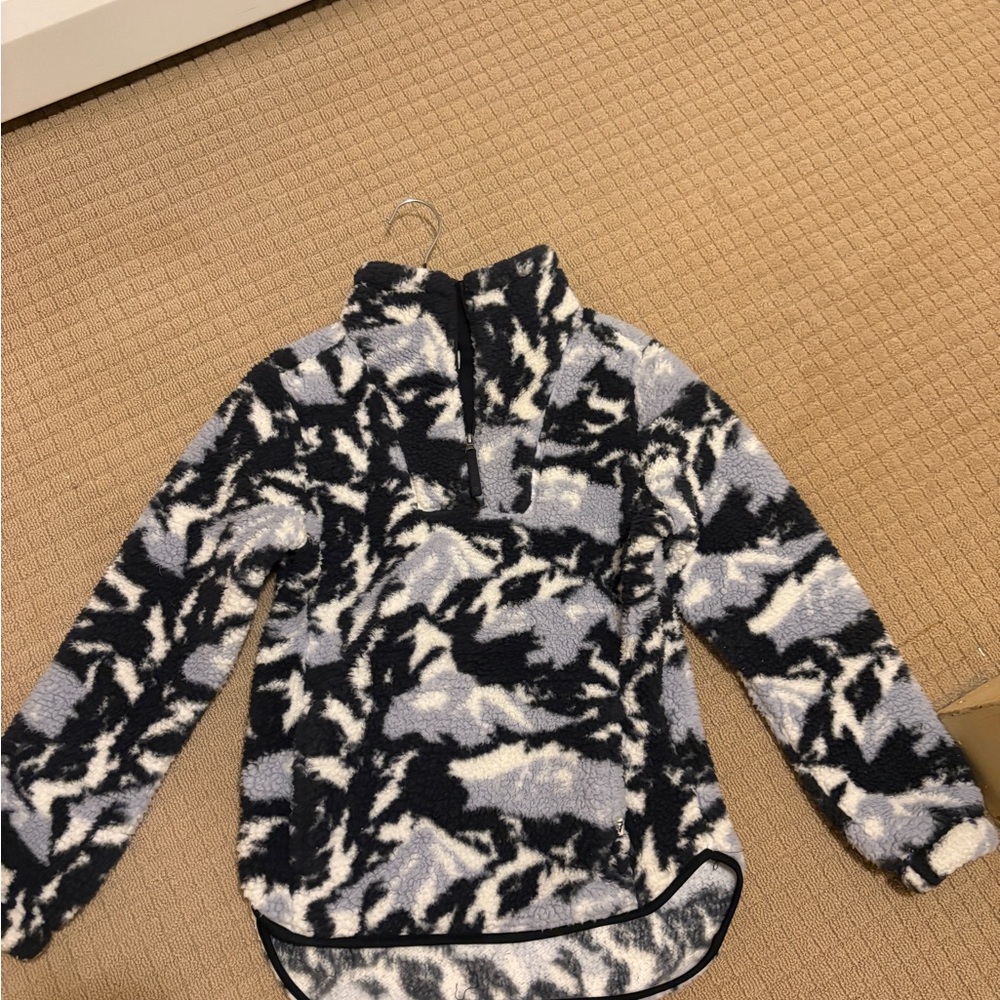 Women's Liv Outdoor 1/4 Zip Fleece